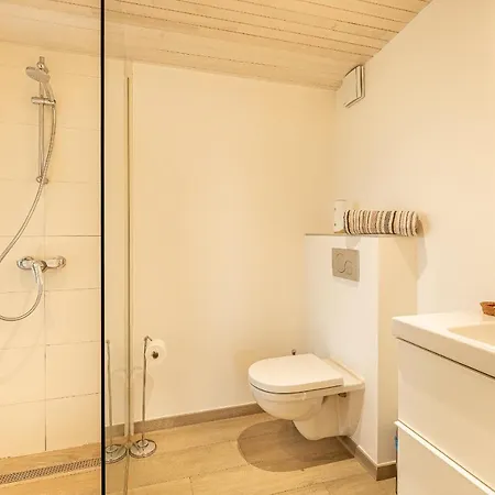 Raesborre Homes - Self Check-in * Louvain